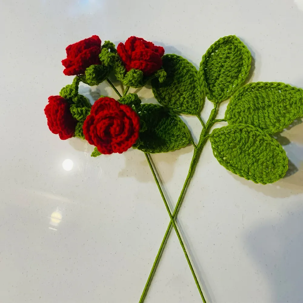 WallMantra Artisan Mini Rose Arrangement 