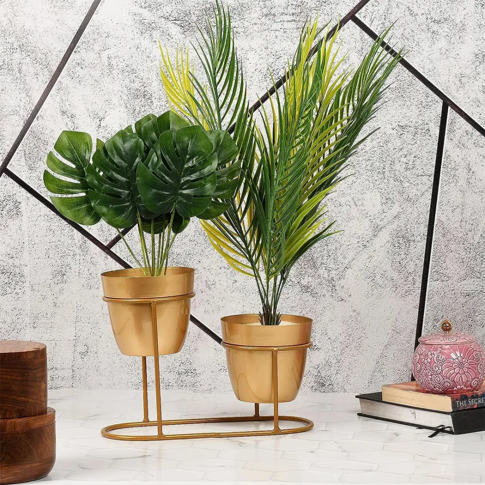 2 Planter Set With Resilient Metal Stand Golden