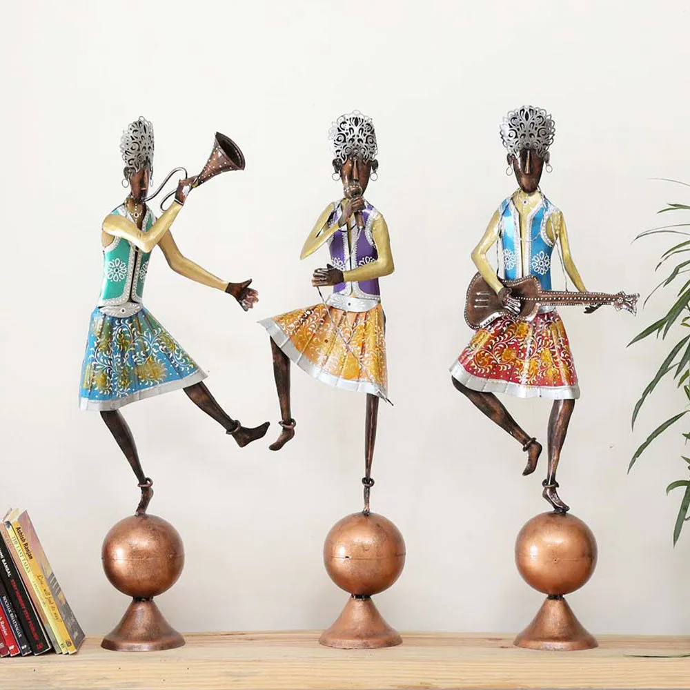 A Musical Show Rajasthani Art Human Figurines / Showpiece
