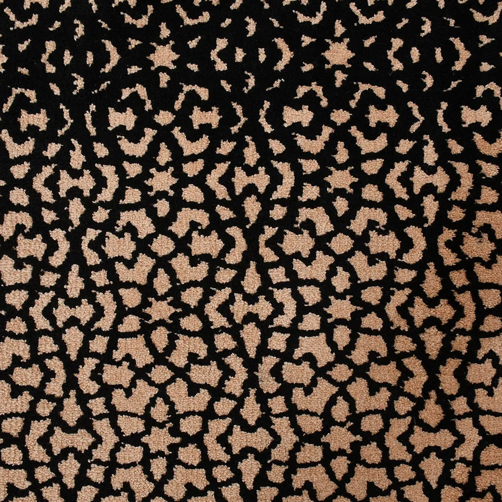 Aesthetic Black and Beige Abstract Print Polyester Carpet 2X5