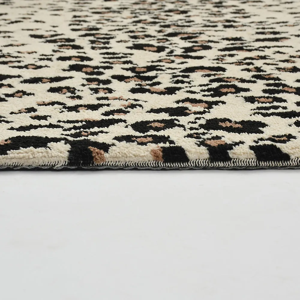 Aesthetic Black and Cream Abstract Print Hand Tufted Polyester Carpet 2X5