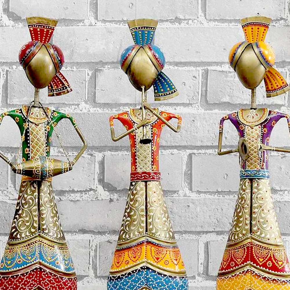 Ancient Art Handcrafted Metal Human Figurine / Showpiece Set Of 3