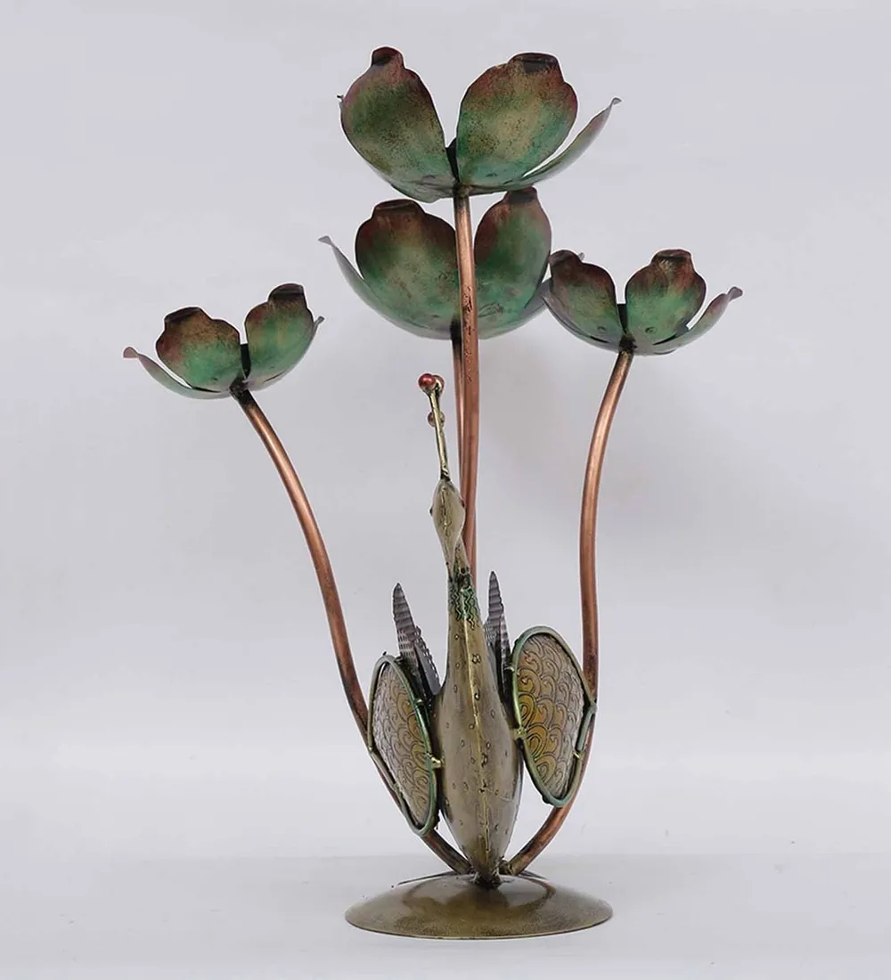 Antique Finish Metal Peacock Figurine / Showpiece Tealight