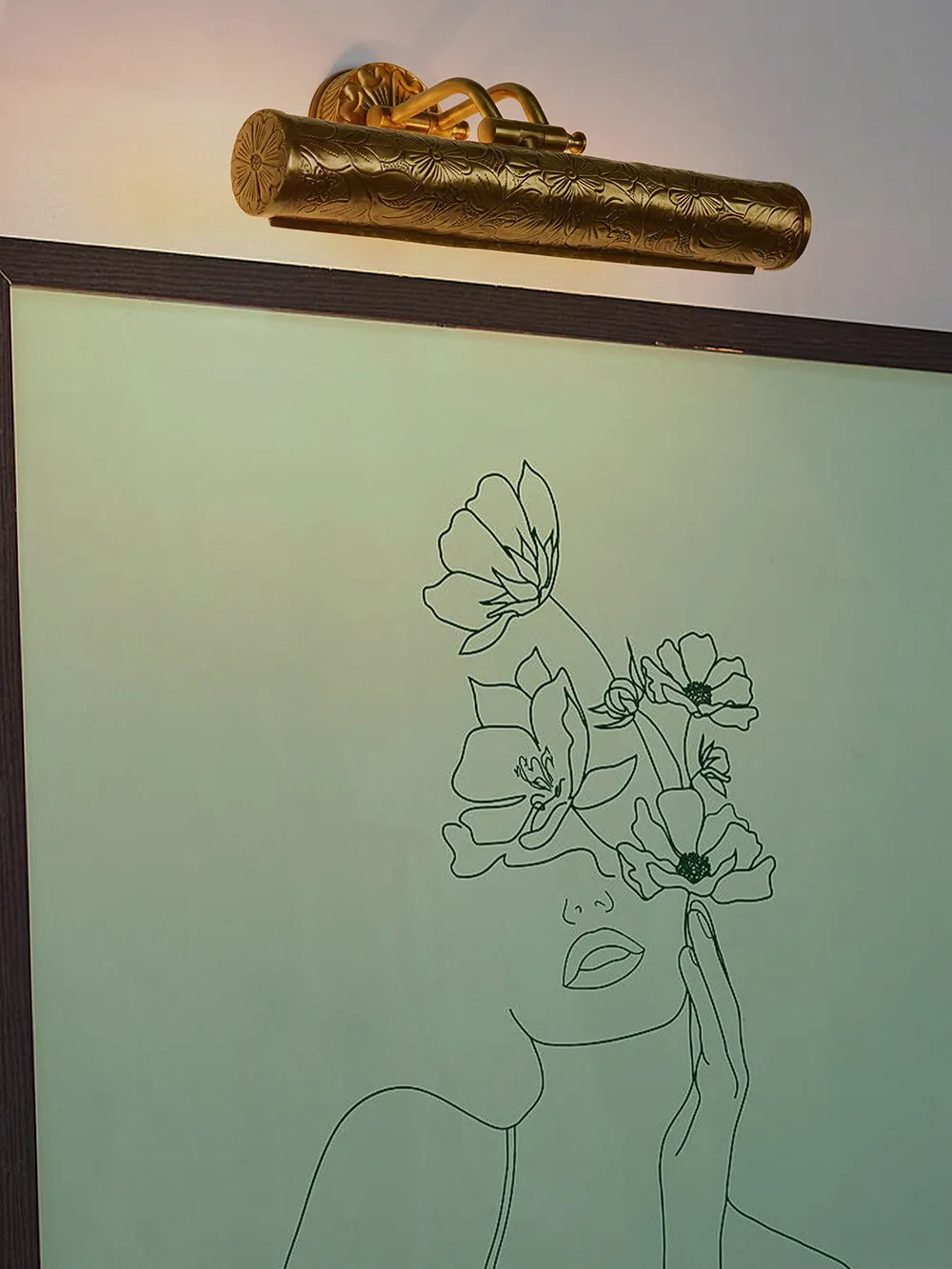 Antique Finished Brass Picture Light