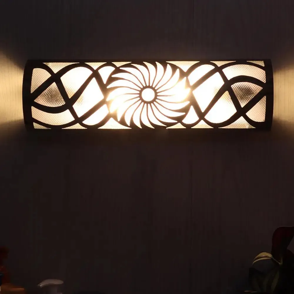 Antique Traditional Gold Finish Bathroom Light