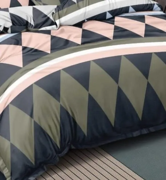 Artistic Aztec Print Double Bedsheet With 2 Pillow Covers (Multicolor)