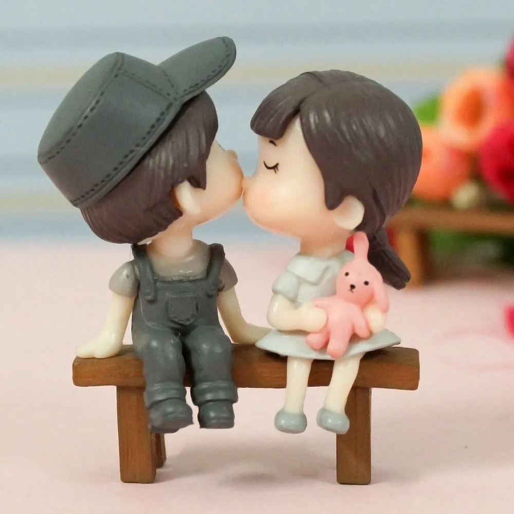 Artsy Romantic Kissing Couple on Bench Miniature Showpiece for Valentine's Day