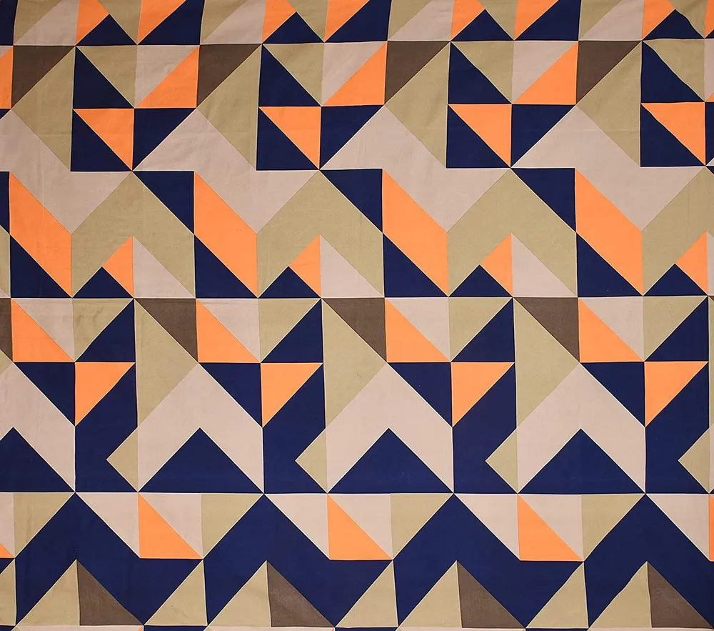 Aztec Motif Geometric Print Double Bedsheet With 2 Pillow Covers (Multicolor)