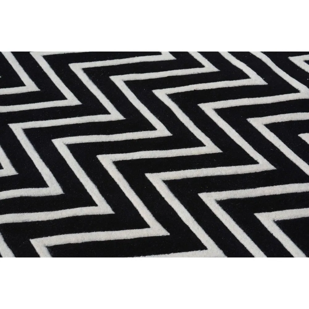 Aztec Patterned Black & White Tufted Area Carpet 2X4.5ft