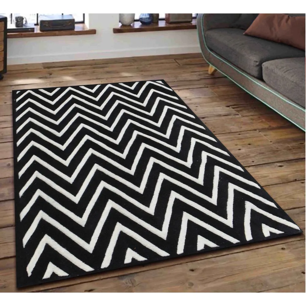 Aztec Patterned Black & White Tufted Area Carpet 2X4.5ft