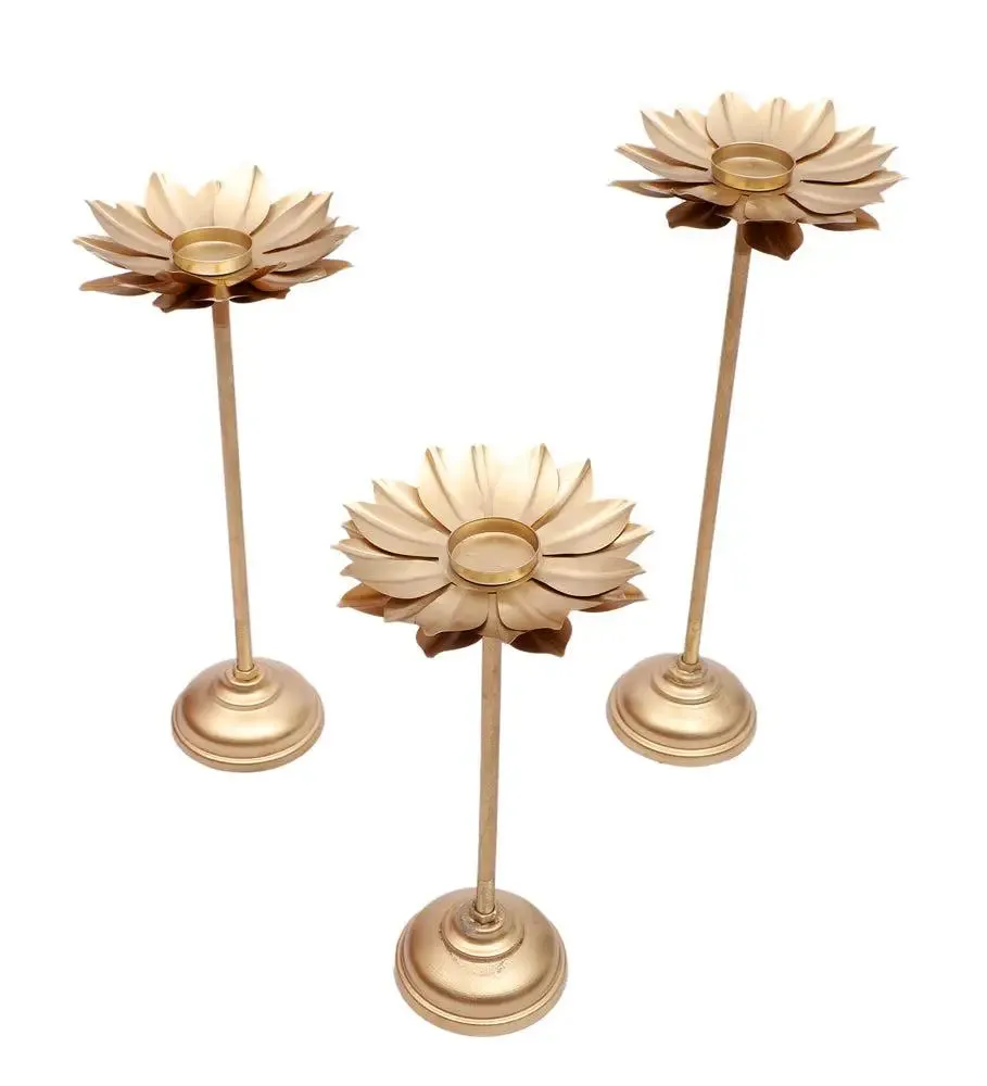 Beautiful Six Flower Leaves DetachableTealight Holder (Set of 3)