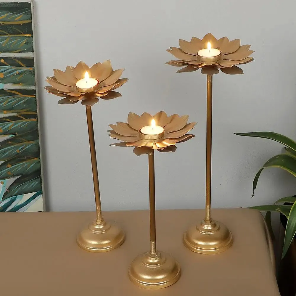 Beautiful Six Flower Leaves DetachableTealight Holder (Set of 3)