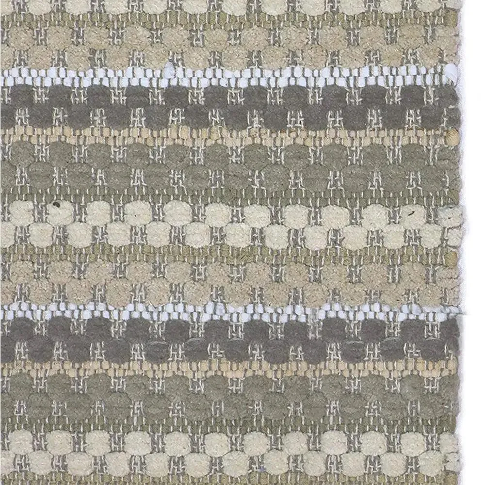 Beige Traditional Pattern Handwoven Cotton Area Rug (20 x 32) Inches