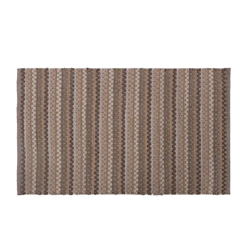Beige Traditional Pattern Handwoven Cotton Area Rug (27 x 45) Inches