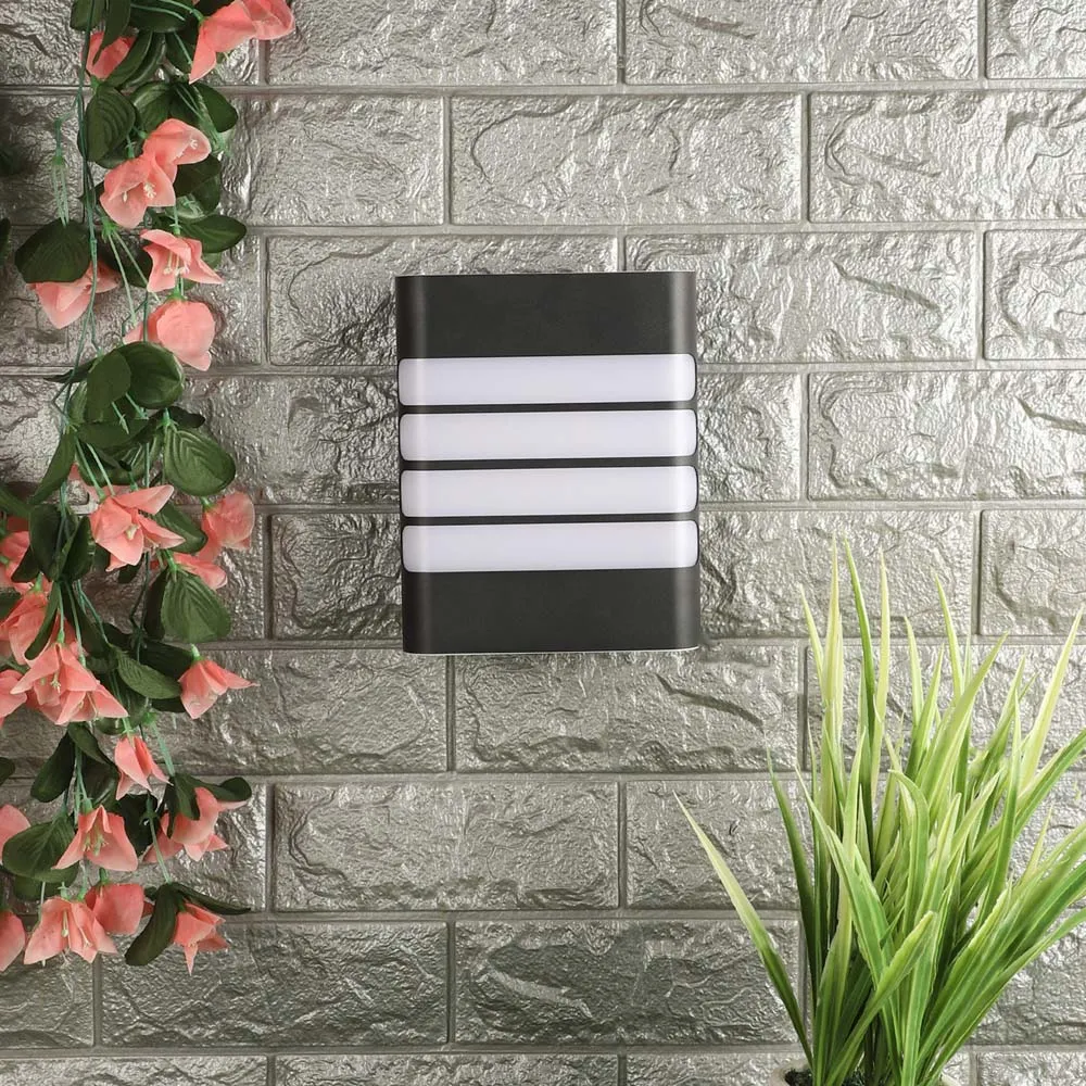 Black Aluminium And Glass Outdoor Led Lighting Single Piece