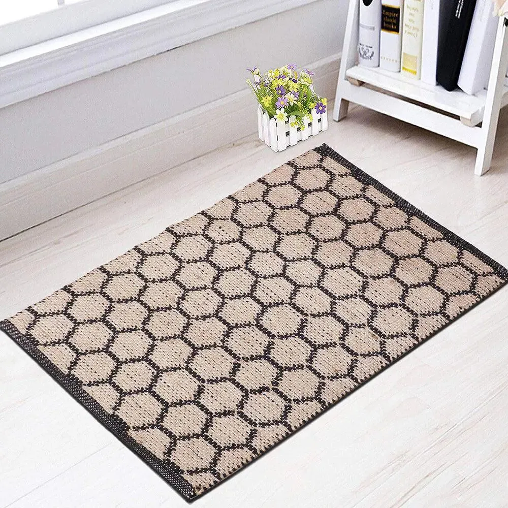 Black Beehive Pattern Jute & Cotton Area Rug (2 X 3)ft Single Piece