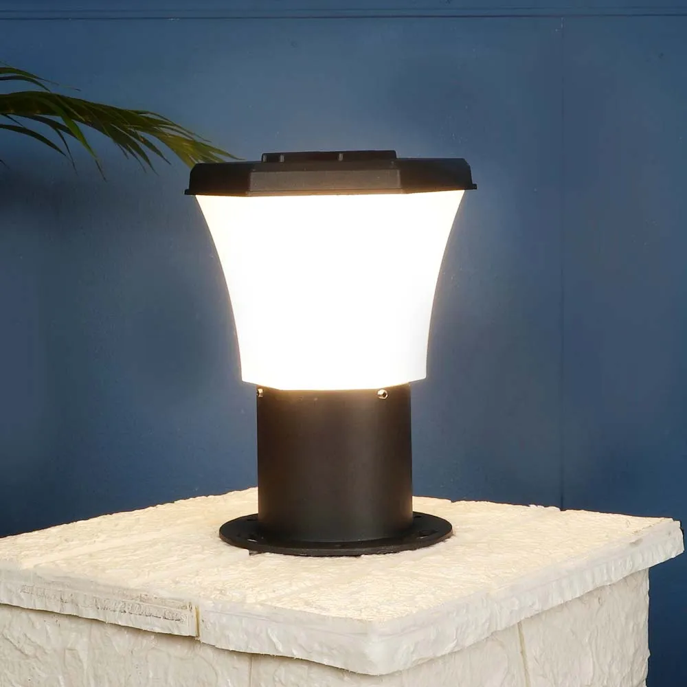 Black Framed Bright White Outdoor Gate Light Single Piece