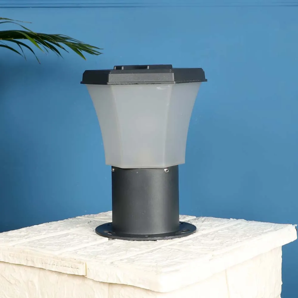 Black Framed Bright White Outdoor Gate Light Single Piece