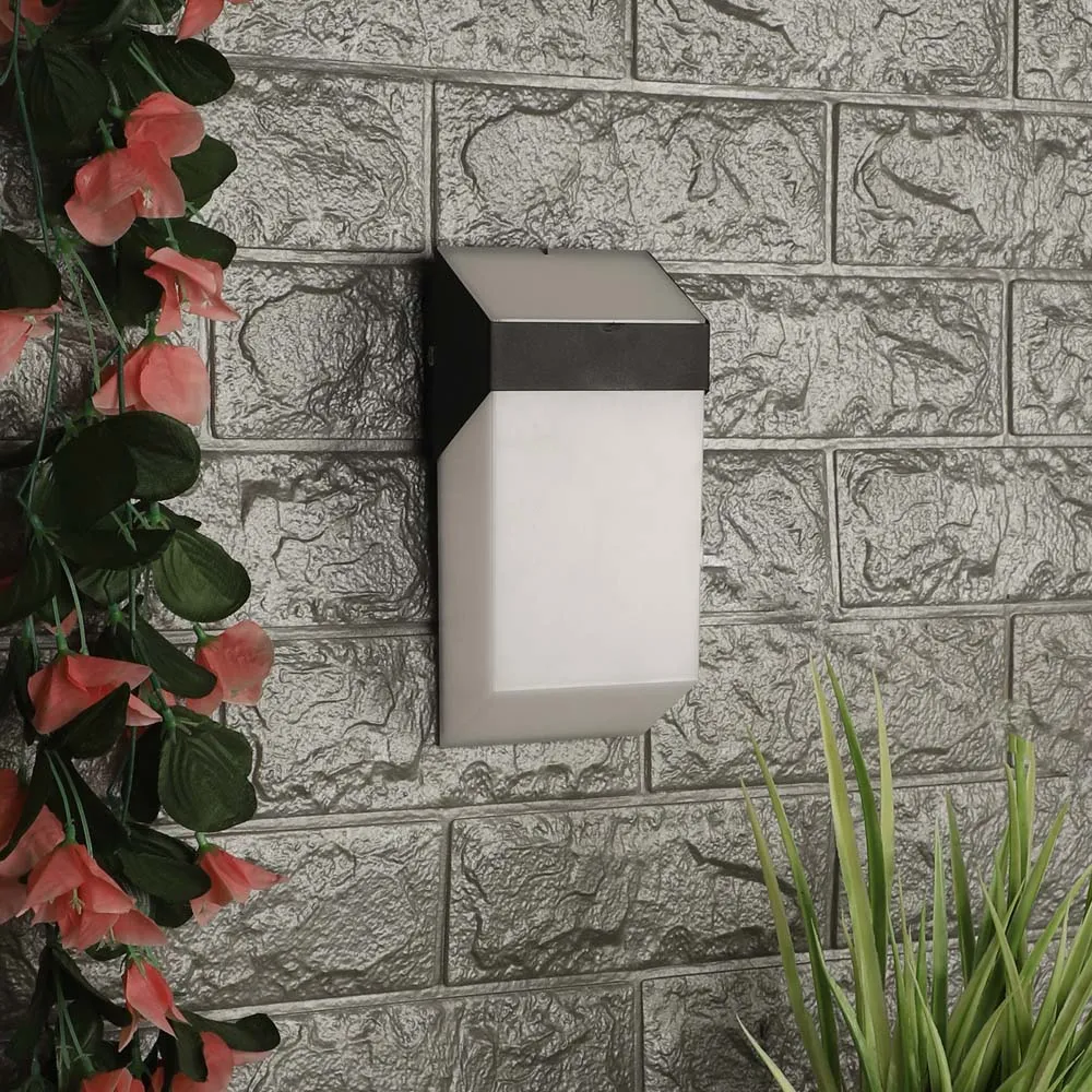 Black Metal Outdoor Led Wall Light Single Piece