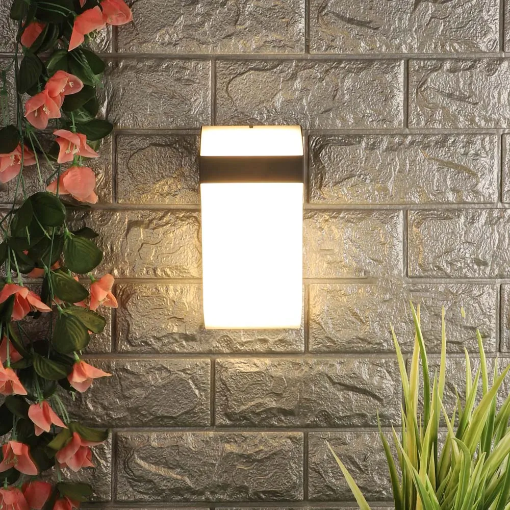 Black Metal Outdoor Led Wall Light Single Piece