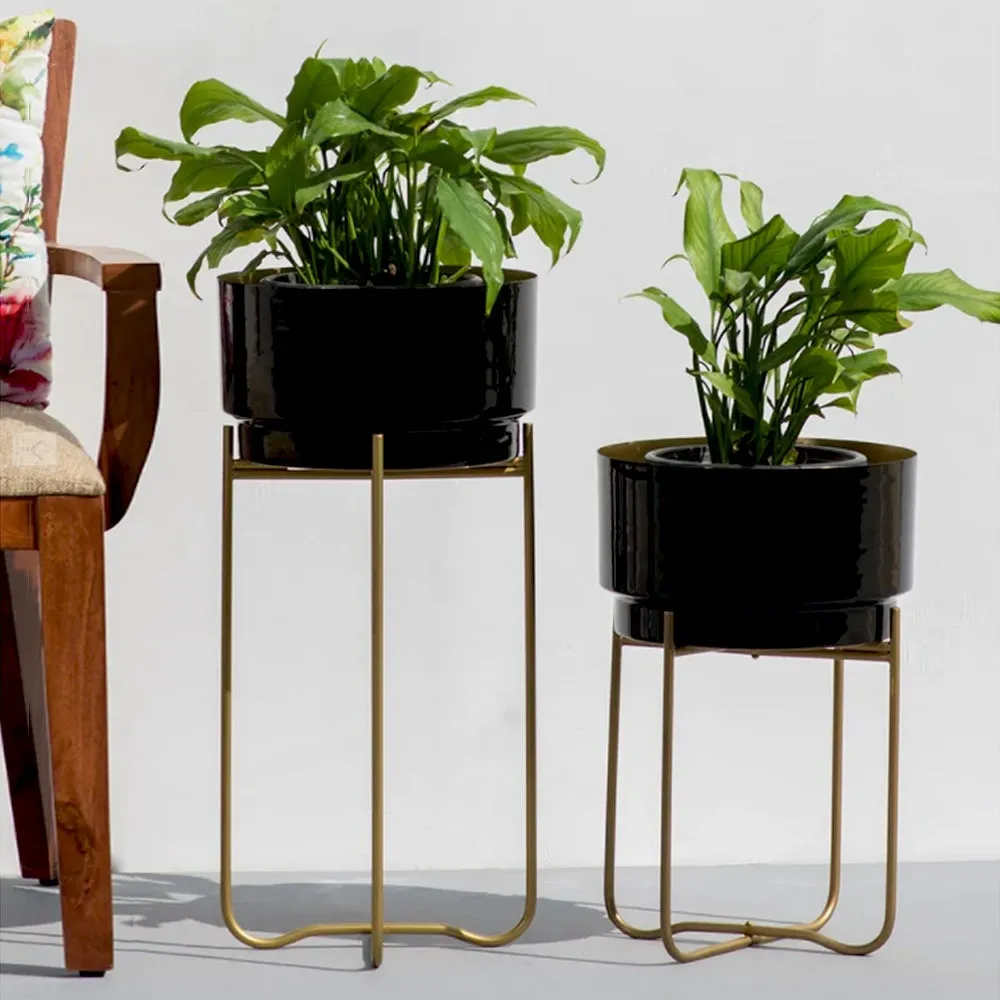 Black Shine Metal Pots (Set of 2)