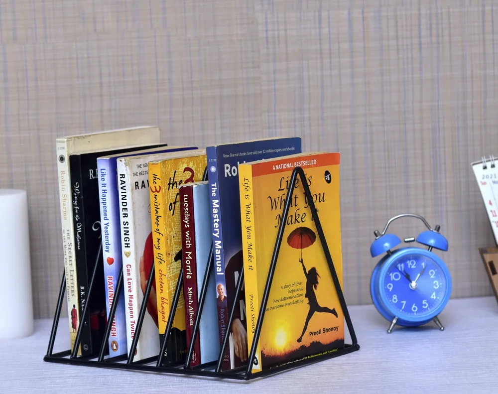 Black Triangular Metal Book Organizer