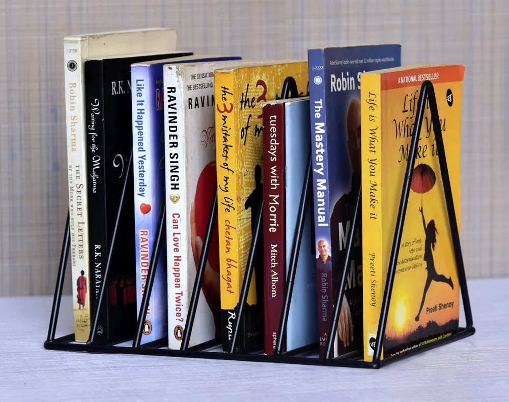 Black Triangular Metal Book Organizer