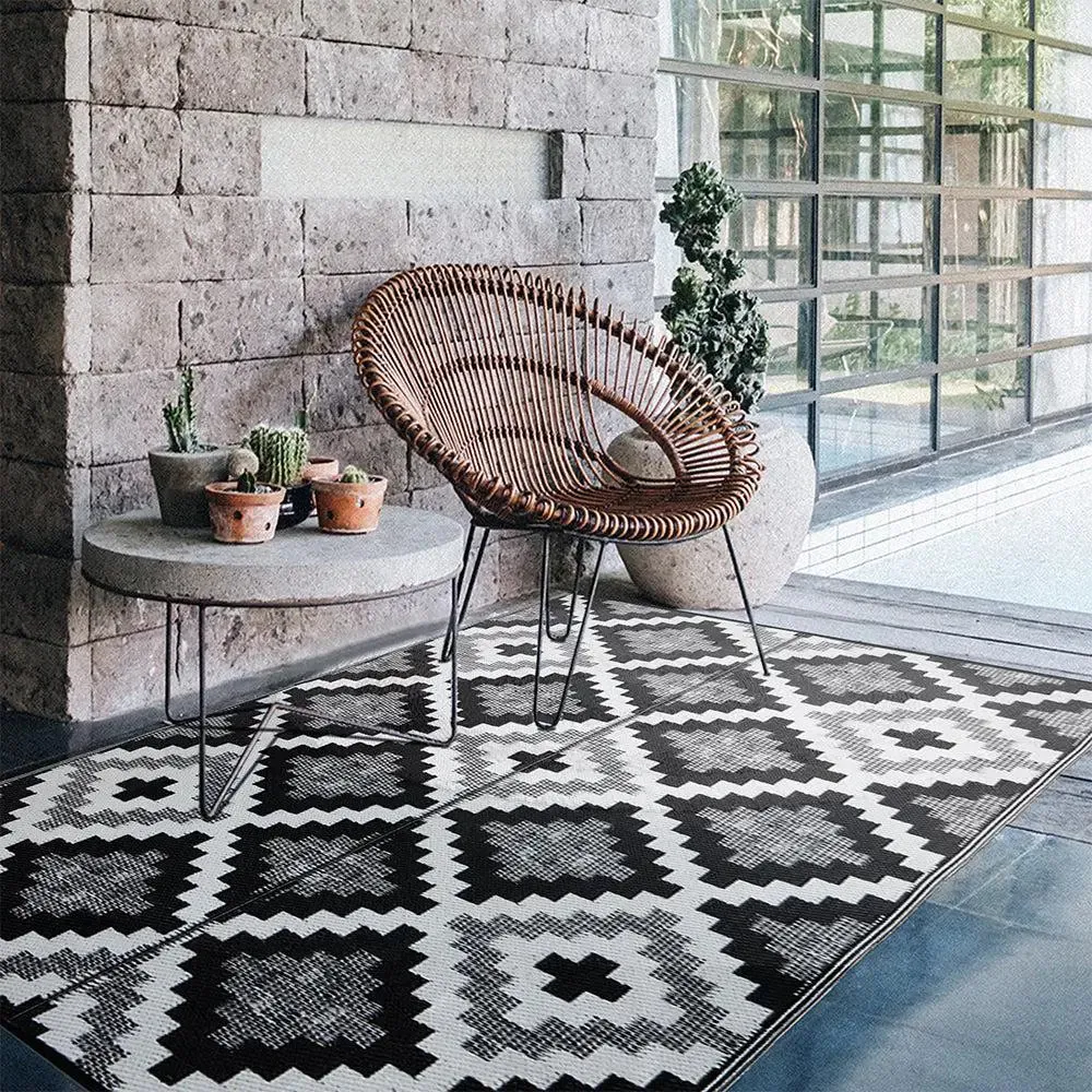 Black & White Aztec Pattern Big Floor Mat