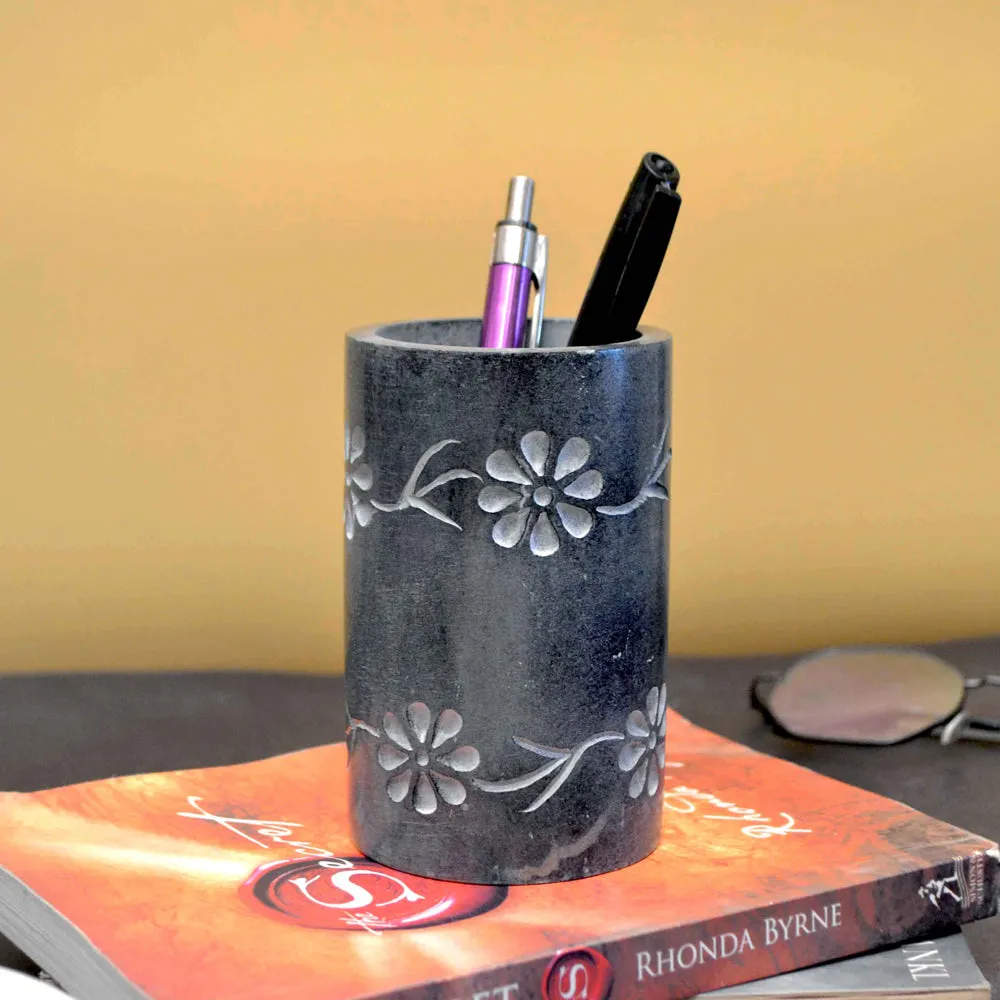Black & White Handcrafted Floral Motif Paleva Pen Stand