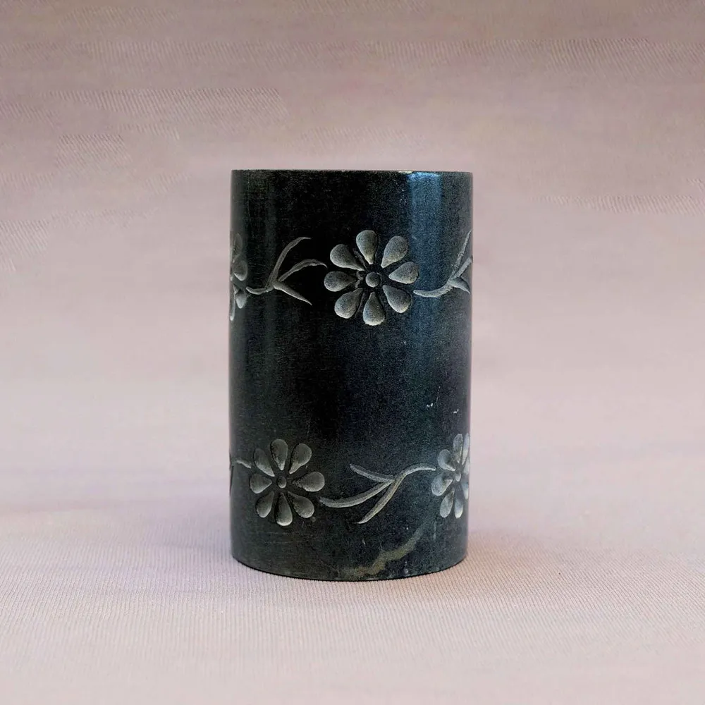 Black & White Handcrafted Floral Motif Paleva Pen Stand