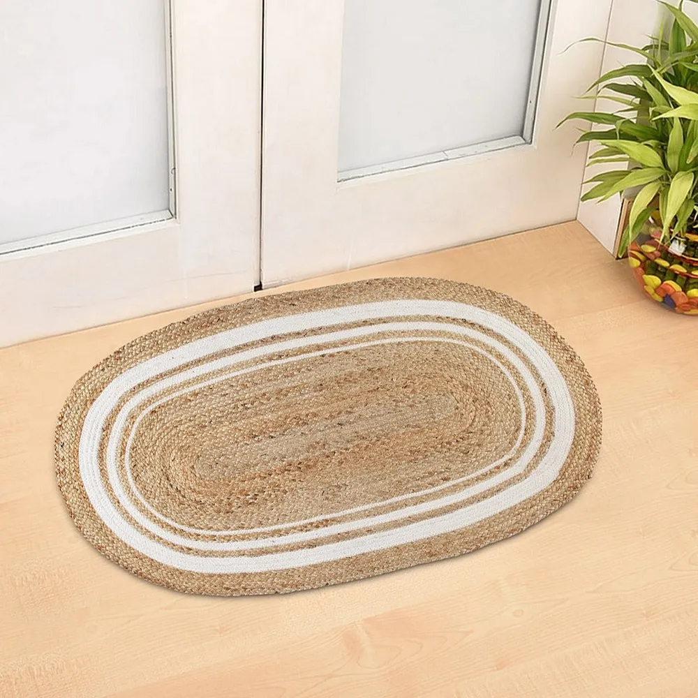 Blanc9 Traditional Hand Braided Oval Jute Rug With White Border