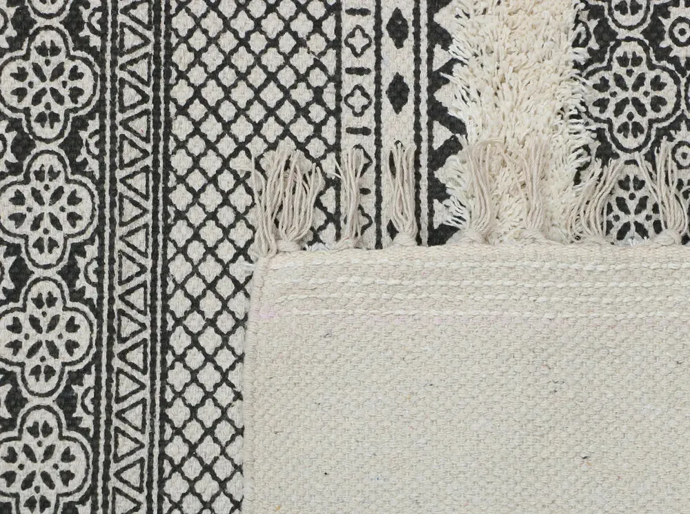 Bohemain Handmade Tufted Grey 100% Cotton Non-Slip Washable Area Rug- 2x3 ft