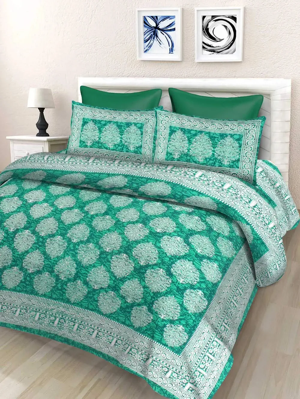 Bordered Green & White 144 TC Cotton Double Bedsheet with Pillow Covers
