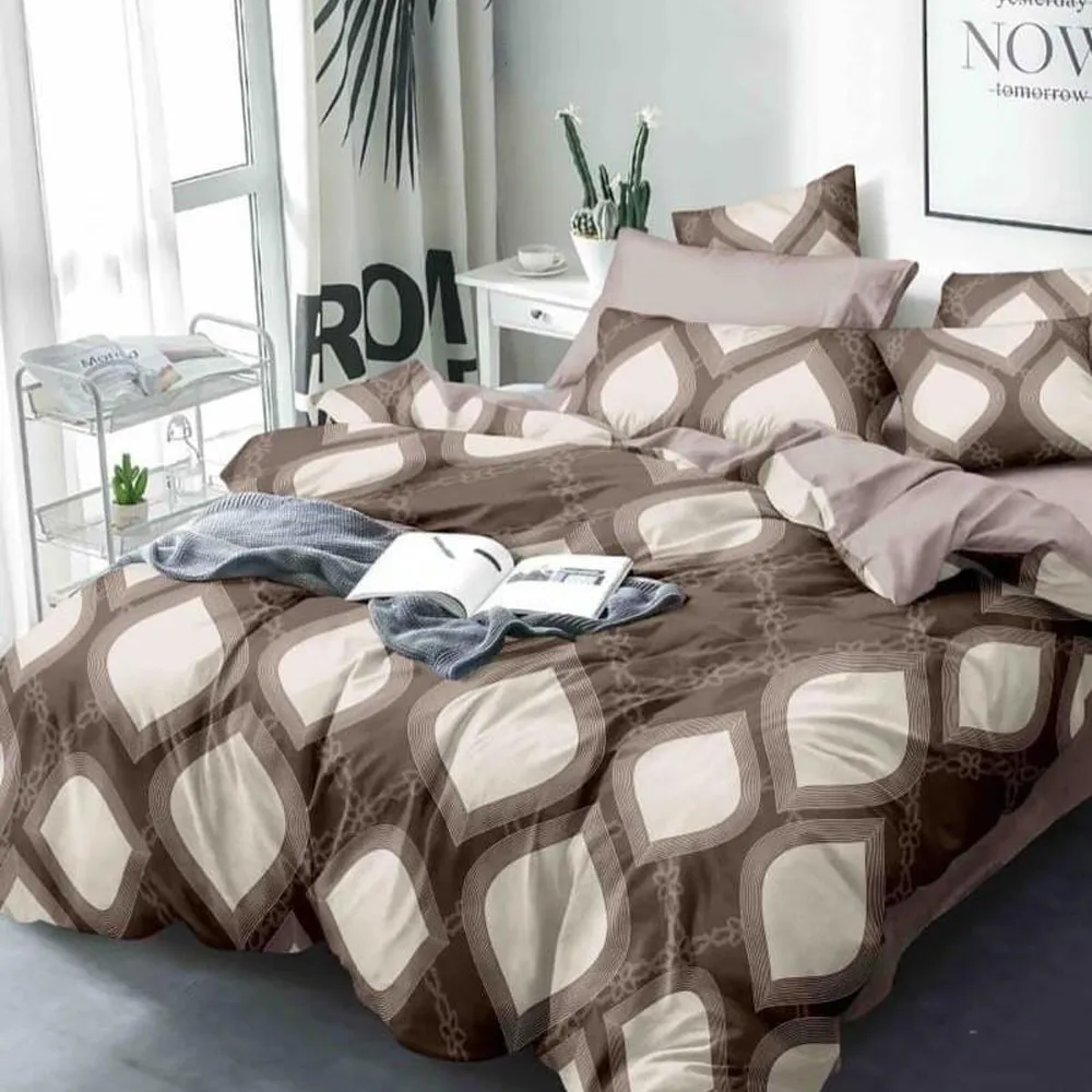 Brown Hollow Geometric Print Double Bedsheet With 2 Pillow Covers (Brown)