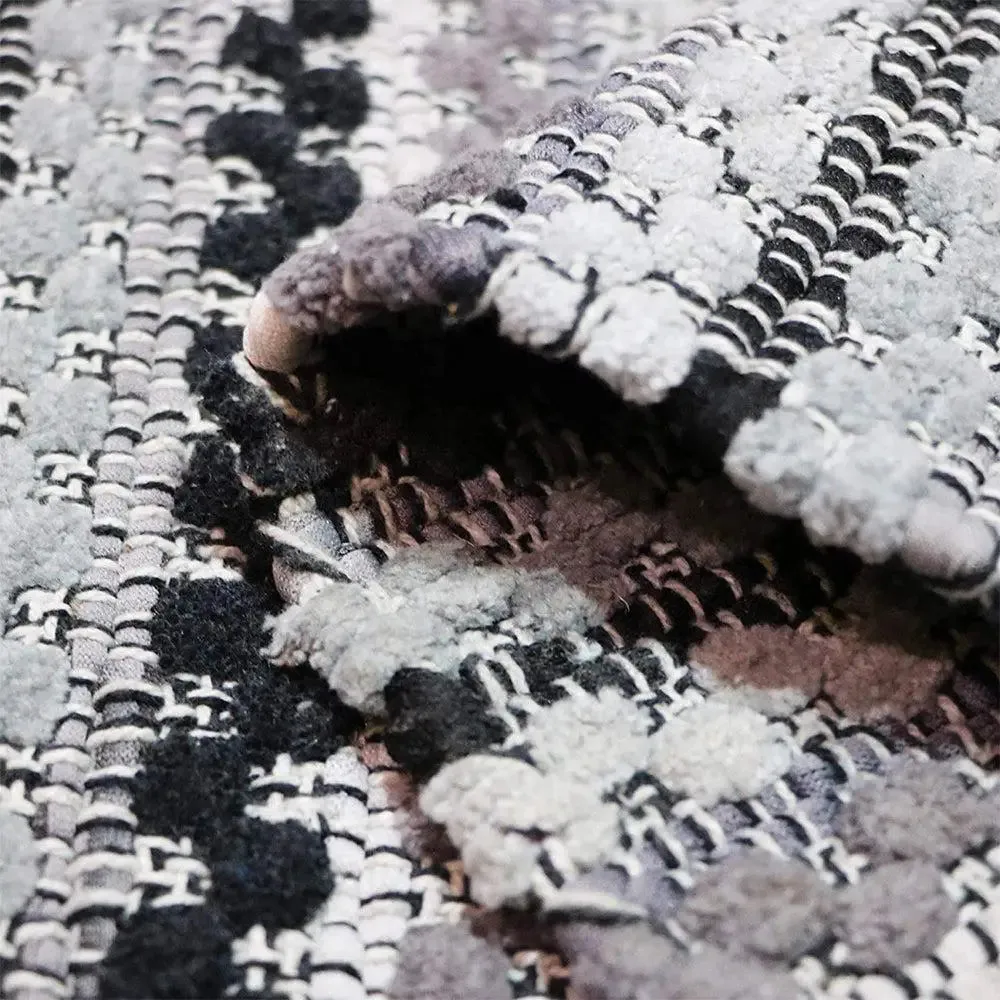 Charcoal Traditional Pattern Handwoven Cotton Area Rug (20 x 32) Inches
