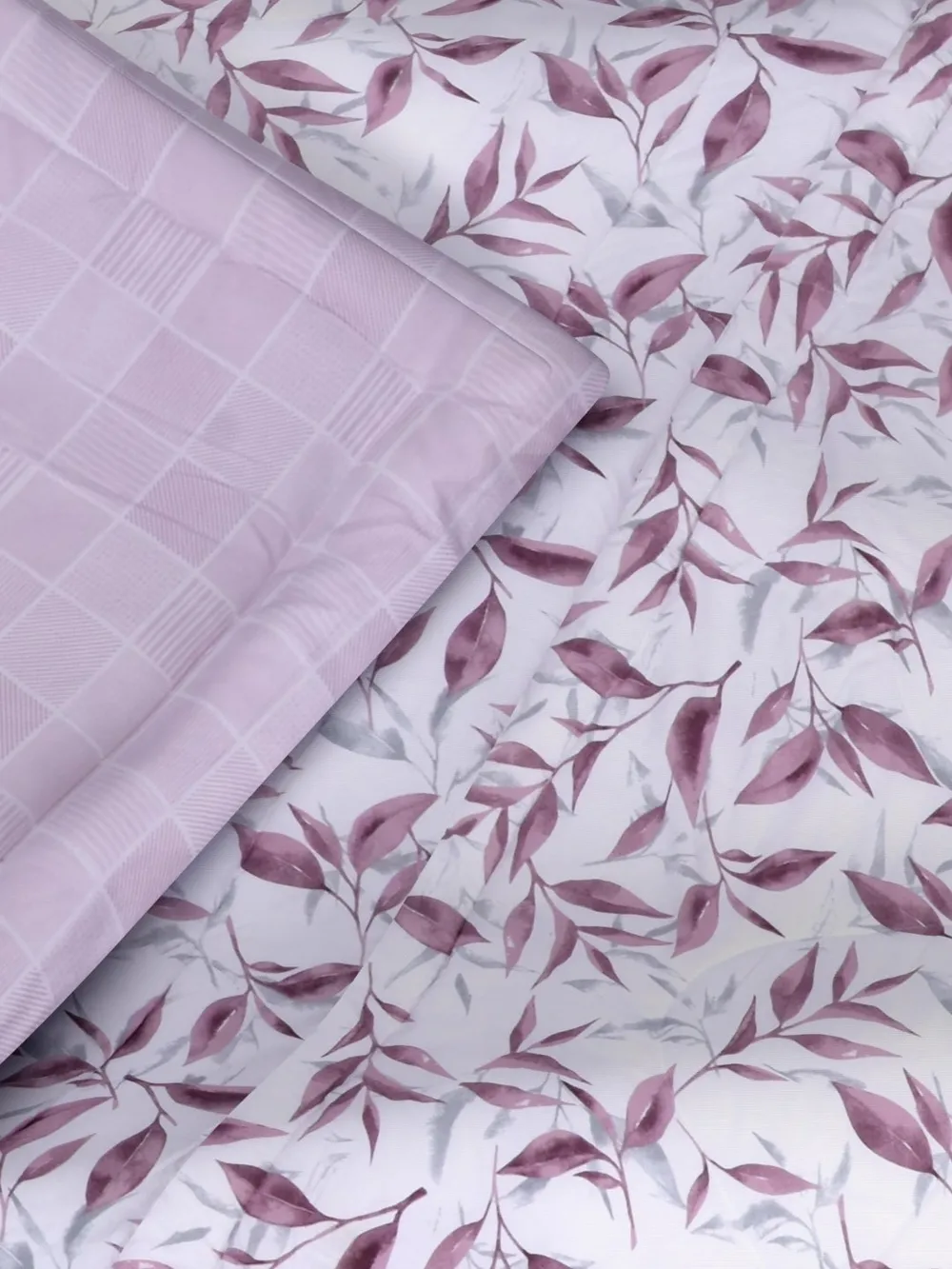 Clasiko Pink Leaves King Size Double Bed Reversible Comforter- 220 GSM