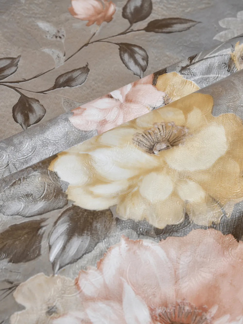 Clasiko Timeless Designer Floral 6-Seater Table Cover in Grey