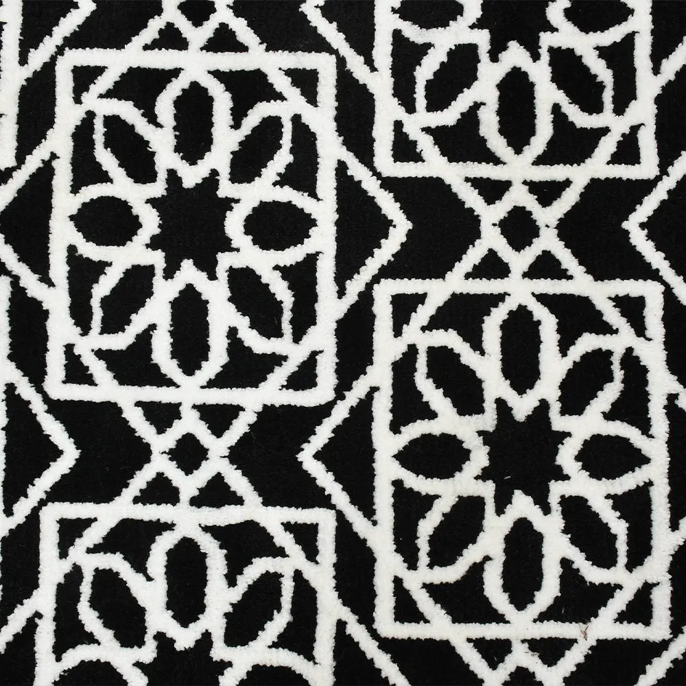 Classic Black and White Geometric Print Polyester Carpet 2X5