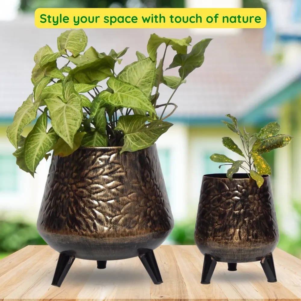 Classic Gold & Black Leaf Textured Set Set of 2 Indoor Metal Plant Stand with Pot