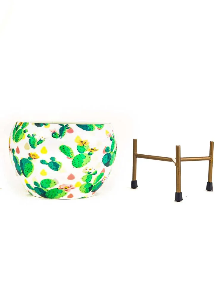 Classic White and Gold Resilient Metal Planter Stand Set Of 1