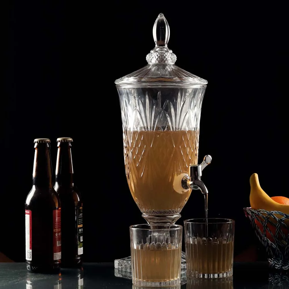 Clear Glass Carved &amp; Cut Pitcher With 6 Whiskey Glasses