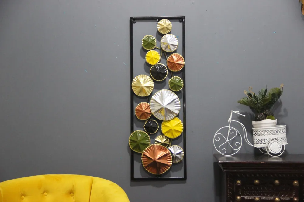 Clustered Umberalla Inspired Metallic Wall Art Decor