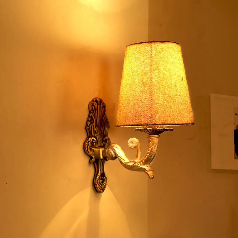 Colonial Classic Single Wall Sconce