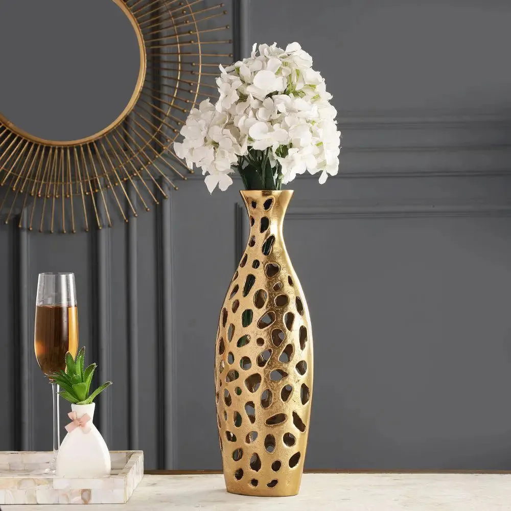 Copper Finish Modish Decorative Vases for Home/Office