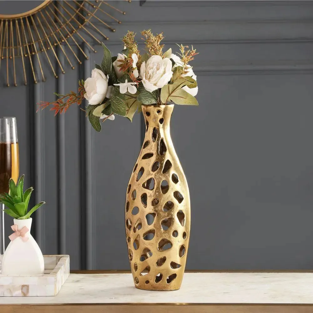 Copper Modish Decorative Vases for Home/Office