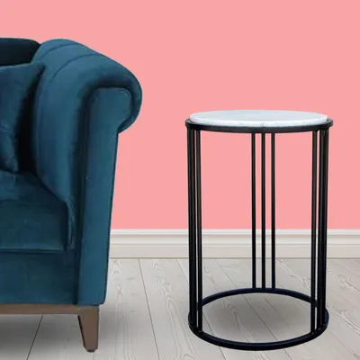 Crossing Half Circles Golden Metal Side Table