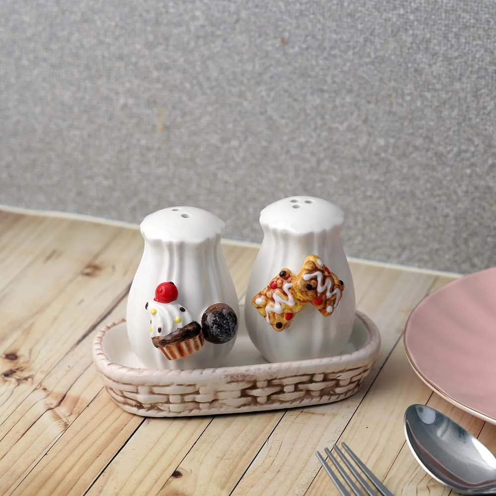 Cupcakes & Cookies Ceramic Salt & Pepper Set With Tray