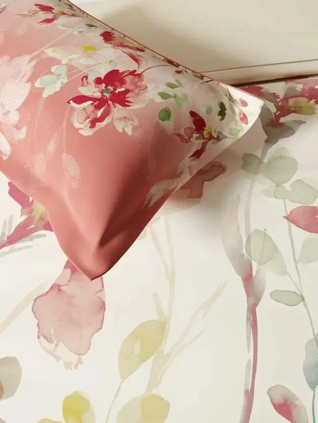 D'Decor Garnet Rose Premier Collection 100% Cotton Double Bedsheet With 4 Pillow Covers