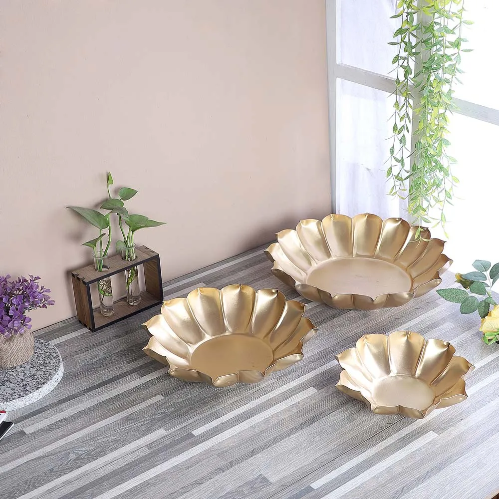 Decorative Vivid Lotus Urli Bowl Set of 3