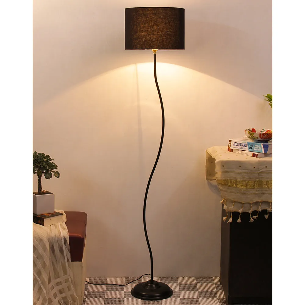 Deigner Wavy Floor Lamp With Drum Shape Cotton Shade Black